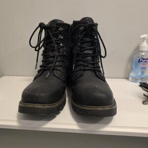 Royal Canadian Boots Wellington